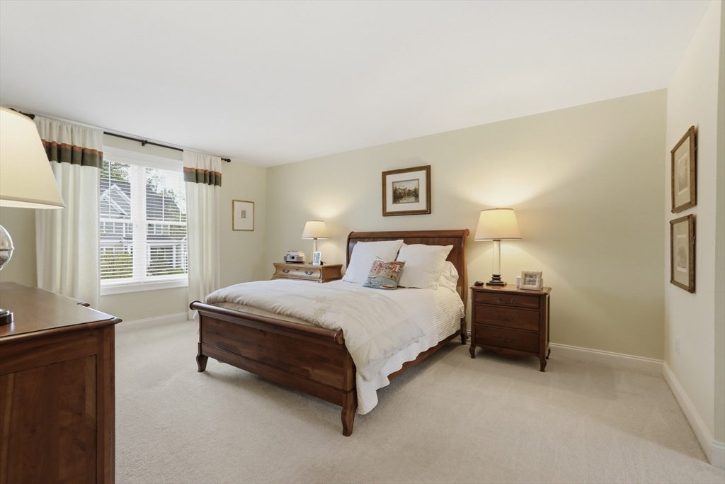 47 Winship Dr, Stoneham, MA Photo #31