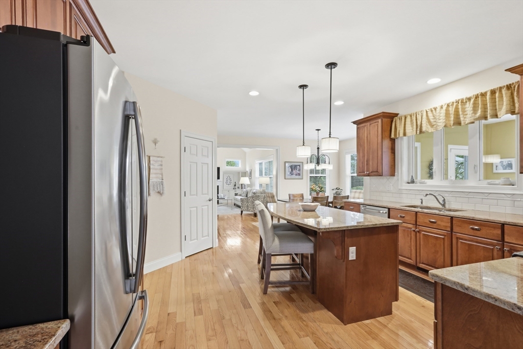 47 Winship Dr, Stoneham, MA Photo #16