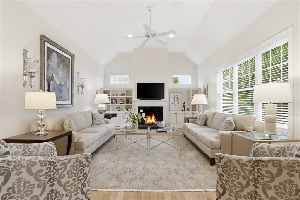 47 Winship Dr, Stoneham, MA Photo #22
