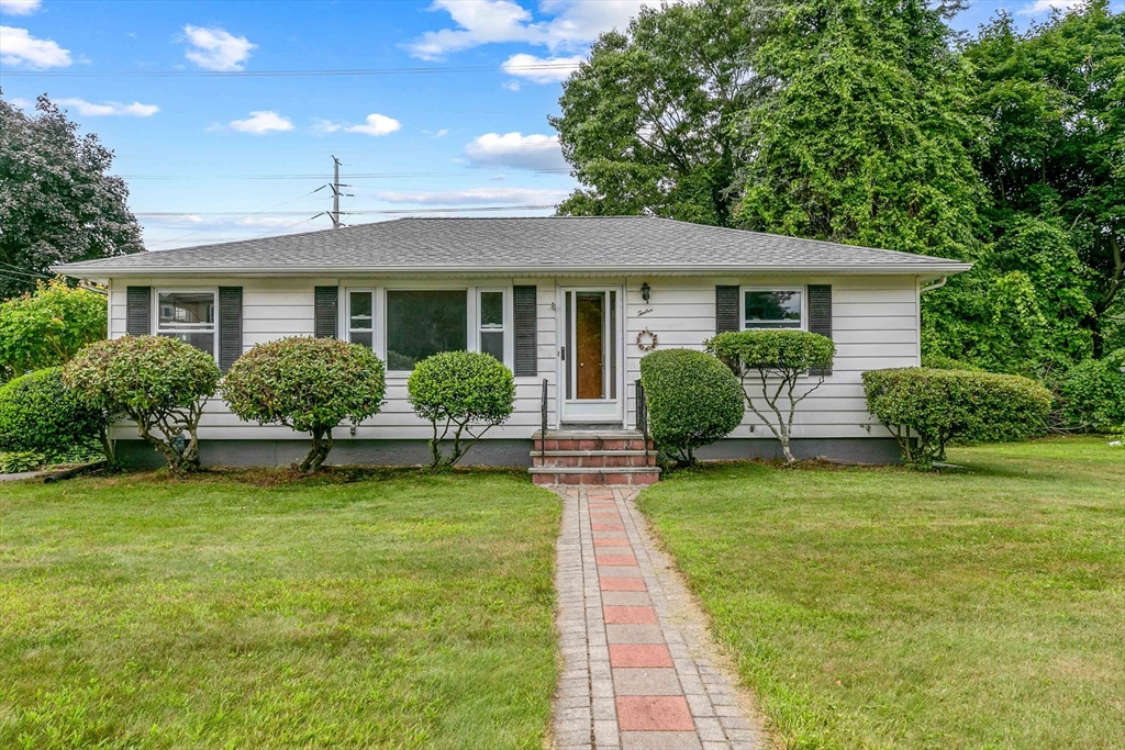 12 Casavan Ave