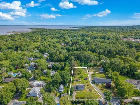 10 Briggs Ln Marion MA 02738