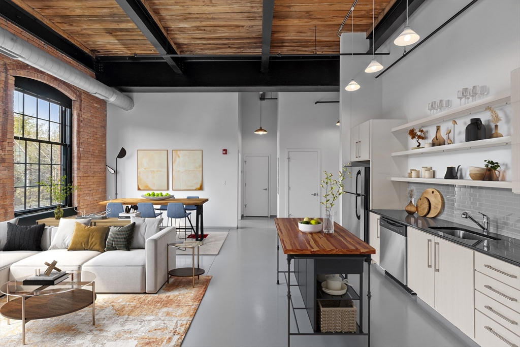160 Water St #203, Williamstown, MA Photo #1