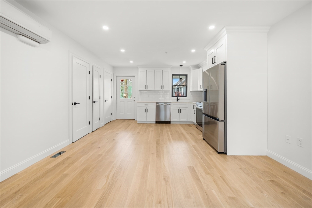 23-27 Cedar St