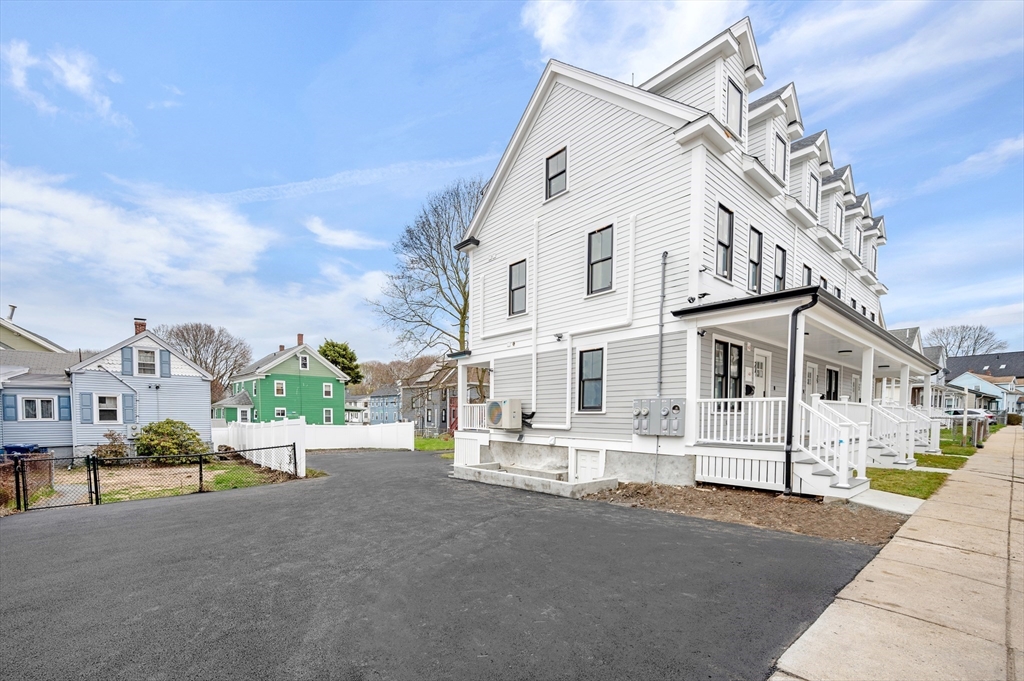 23-27 Cedar St