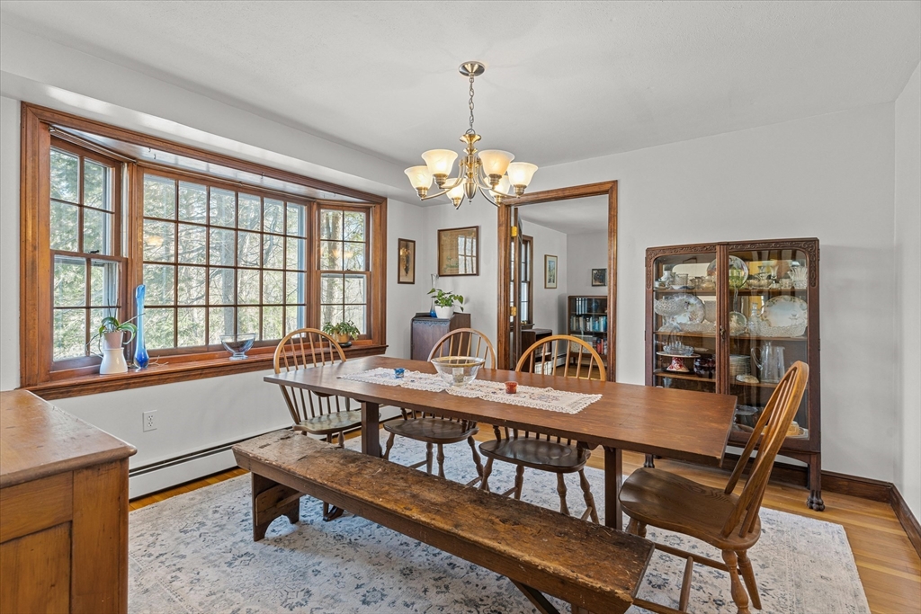 24 Candlewood Dr
