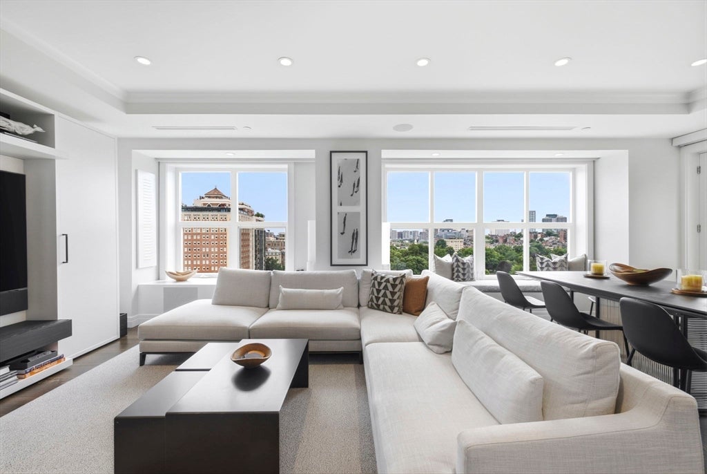 Photo of 300 Boylston St, Boston, MA