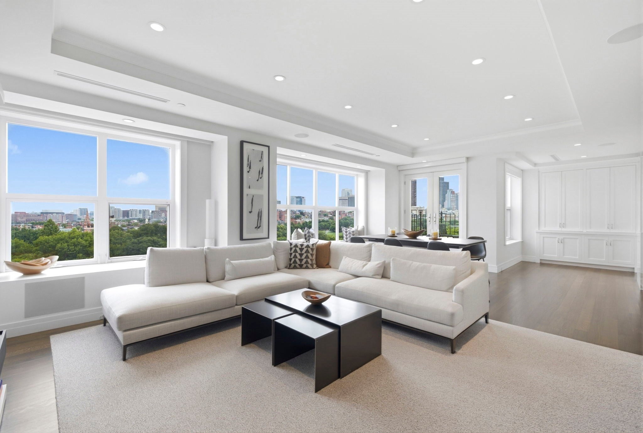 300 Boylston St 1202