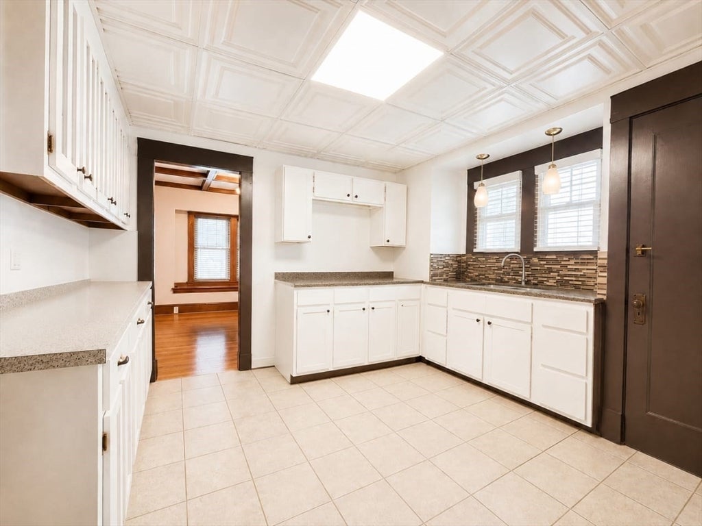 147 Belvidere St, Springfield, MA, 147 Belvidere St, Springfield, MA Photo #11