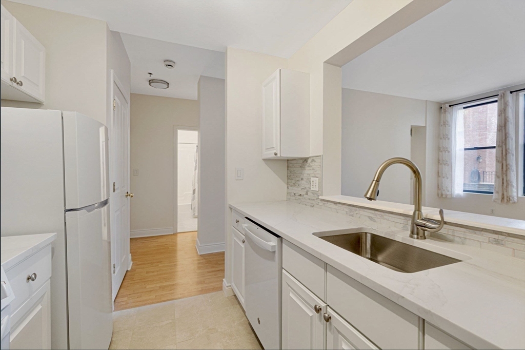 4 Charlesgate East 106