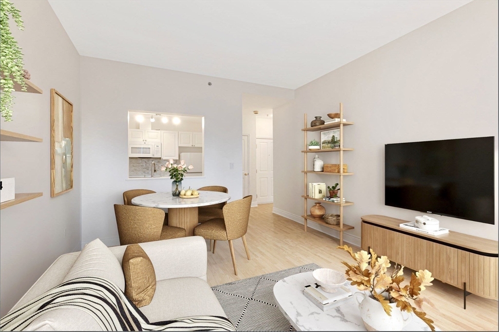 4 Charlesgate East 106