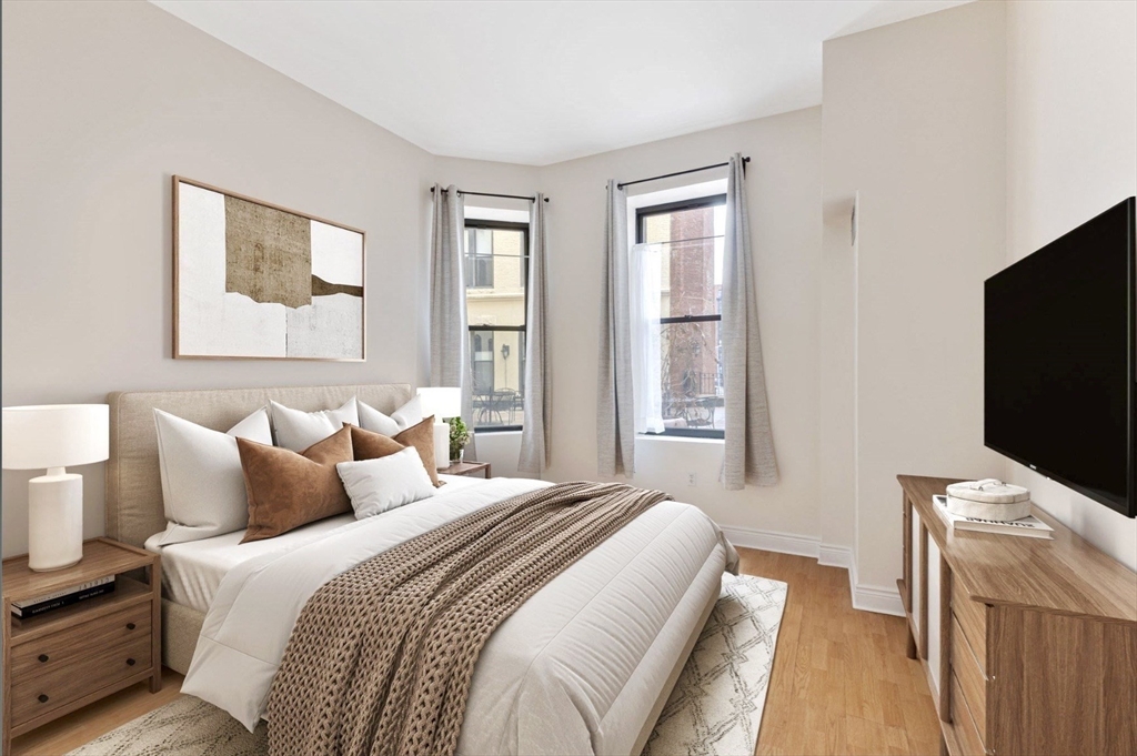 4 Charlesgate East 106