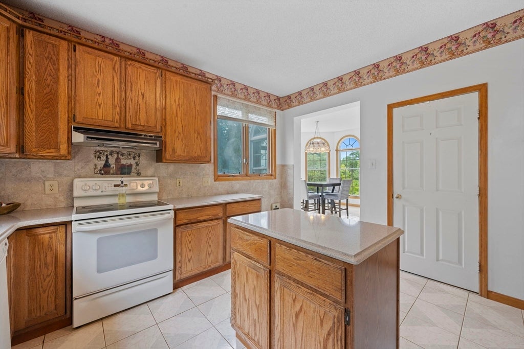245 Monson Rd, Wilbraham, MA, 245 Monson Rd, Wilbraham, MA Photo #5