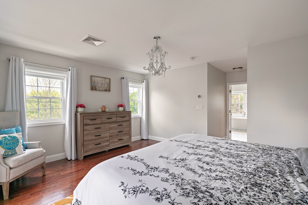 465 Washington St, Winchester, MA Photo #12