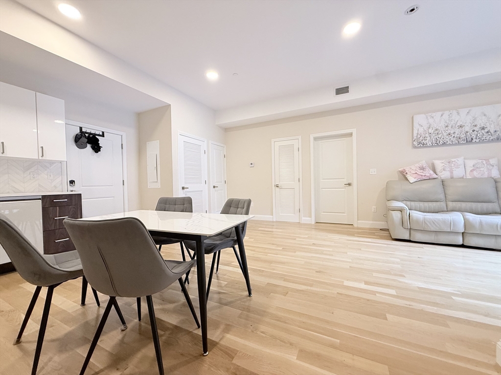 16 Taber St #203, Boston, MA Photo #4