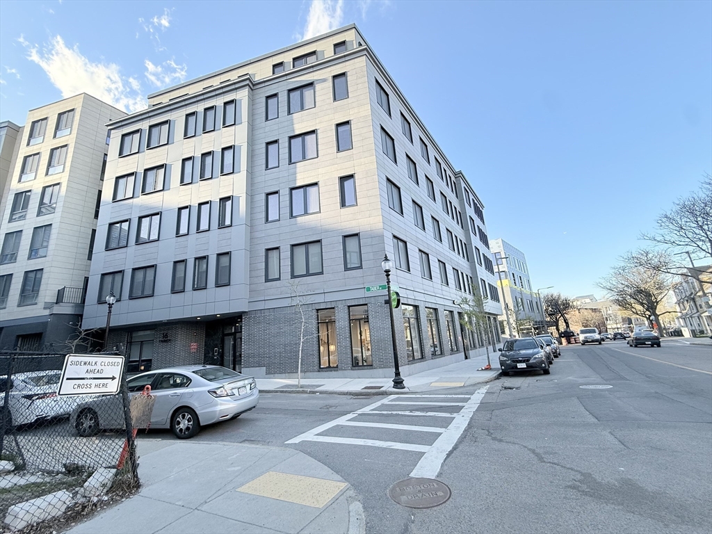 16 Taber St #203, Boston, MA Photo #17