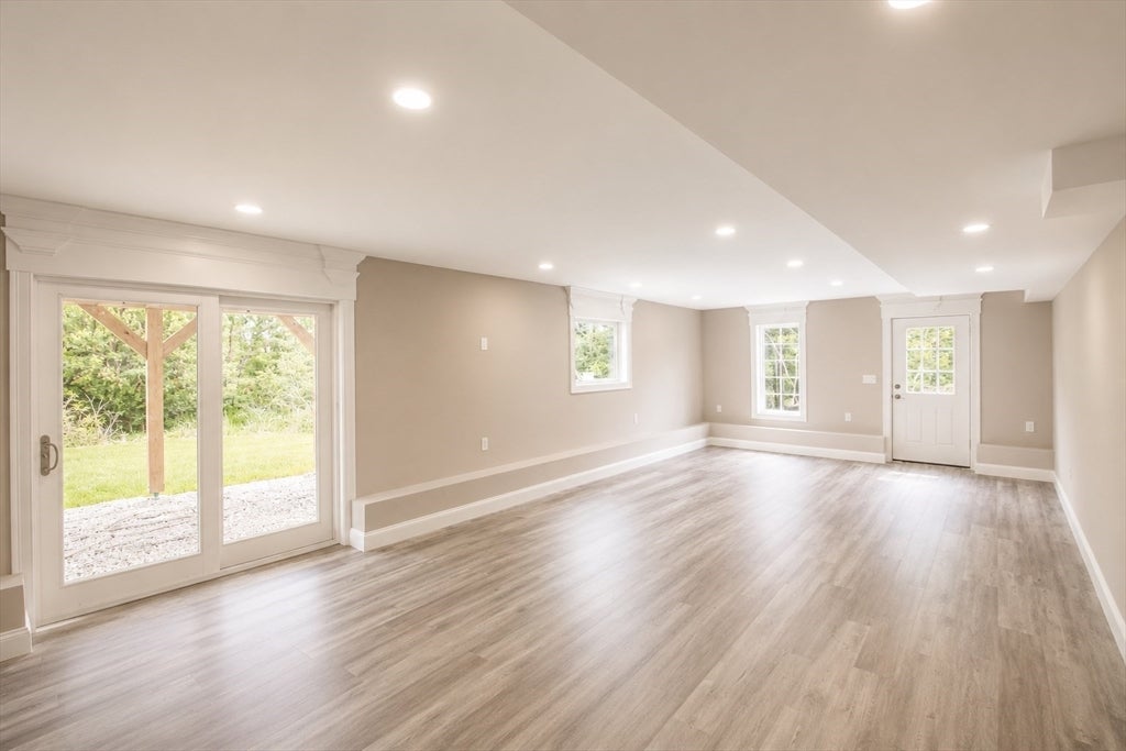603 South St, Shrewsbury, MA, 603 South St, Shrewsbury, MA Photo #8
