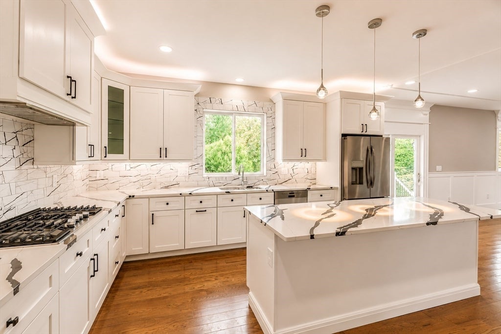 603 South St, Shrewsbury, MA, 603 South St, Shrewsbury, MA Photo #3
