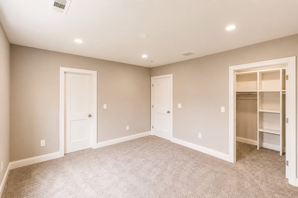 603 South St, Shrewsbury, MA, 603 South St, Shrewsbury, MA Photo #9