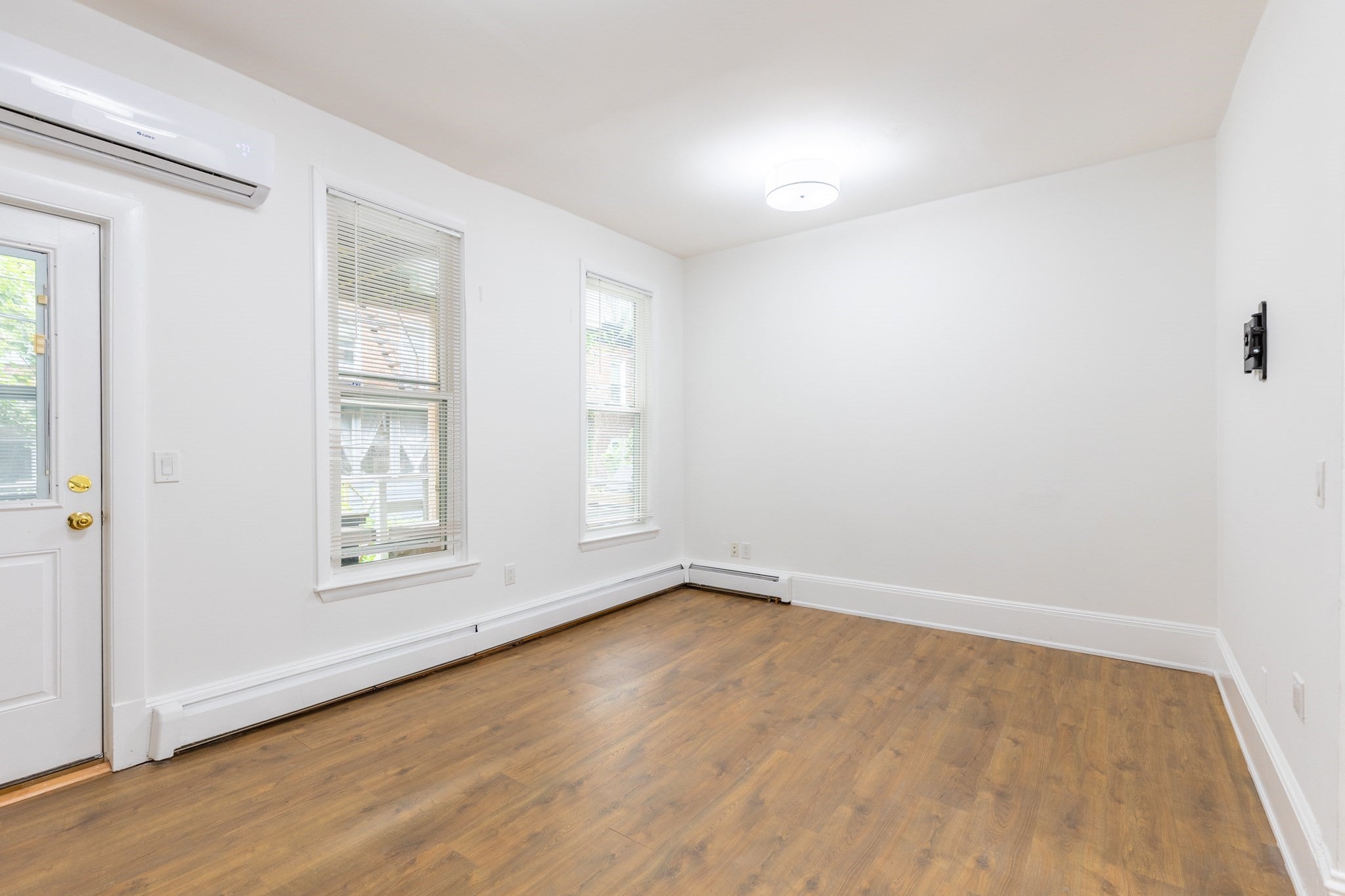595 East 5th Street