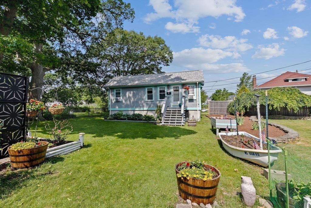 13 Elcott Road