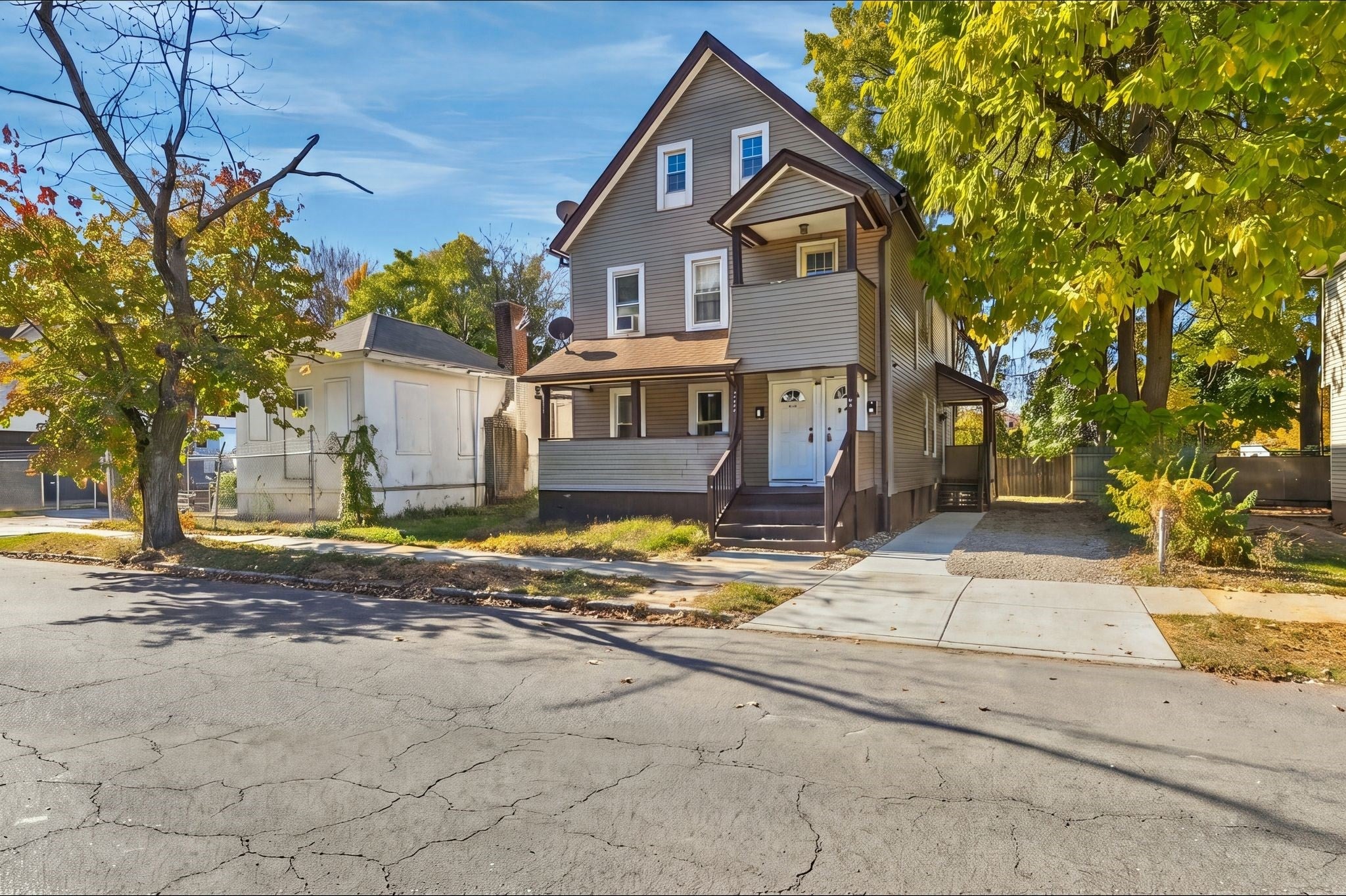 32-34 Dawes St