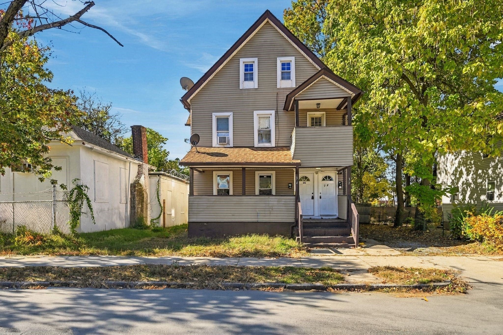 Photo of 32-34 Dawes St, Springfield, MA