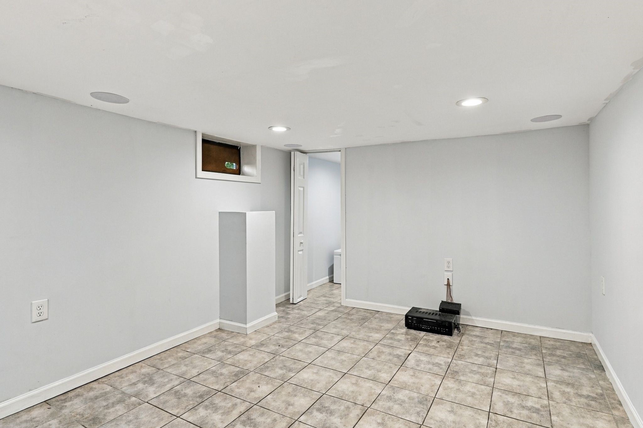 32-34 Dawes St, Springfield, MA, 32-34 Dawes St, Springfield, MA Photo #23