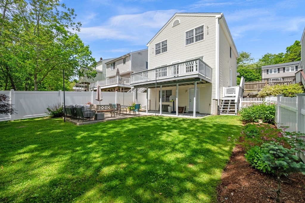 24 Blossom St