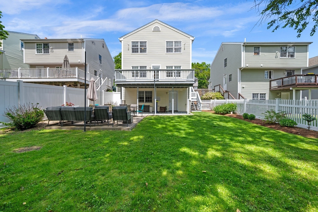 24 Blossom St