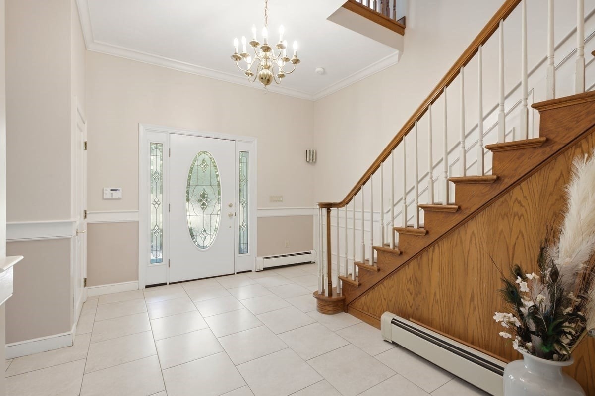 3 Windsor Dr, Foxboro, MA, 02035, USA, 6 Bedrooms Bedrooms, ,5 BathroomsBathrooms,Residential,Active,3 Windsor Dr,73537968