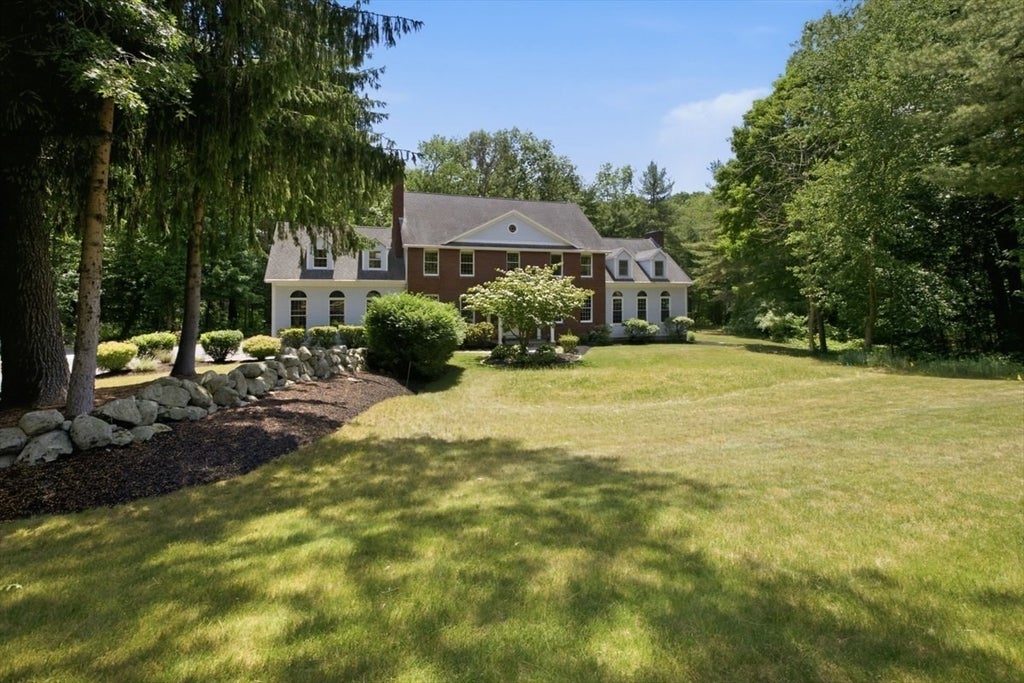 3 Windsor Drive