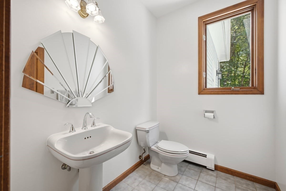 3 Windsor Dr, Foxboro, MA, 02035, USA, 6 Bedrooms Bedrooms, ,5 BathroomsBathrooms,Residential,Active,3 Windsor Dr,73537968