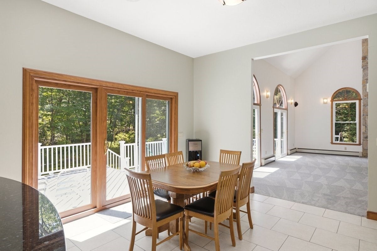 3 Windsor Dr, Foxboro, MA, 02035, USA, 6 Bedrooms Bedrooms, ,5 BathroomsBathrooms,Residential,Active,3 Windsor Dr,73537968