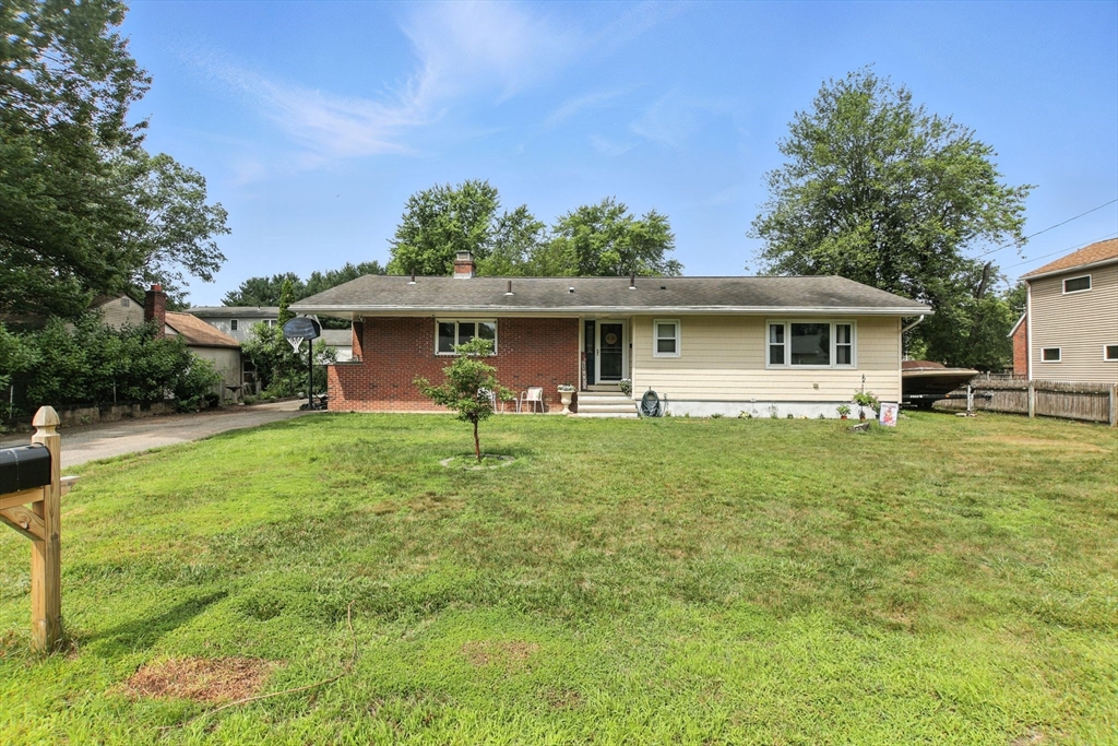 12 Cosgrove Avenue