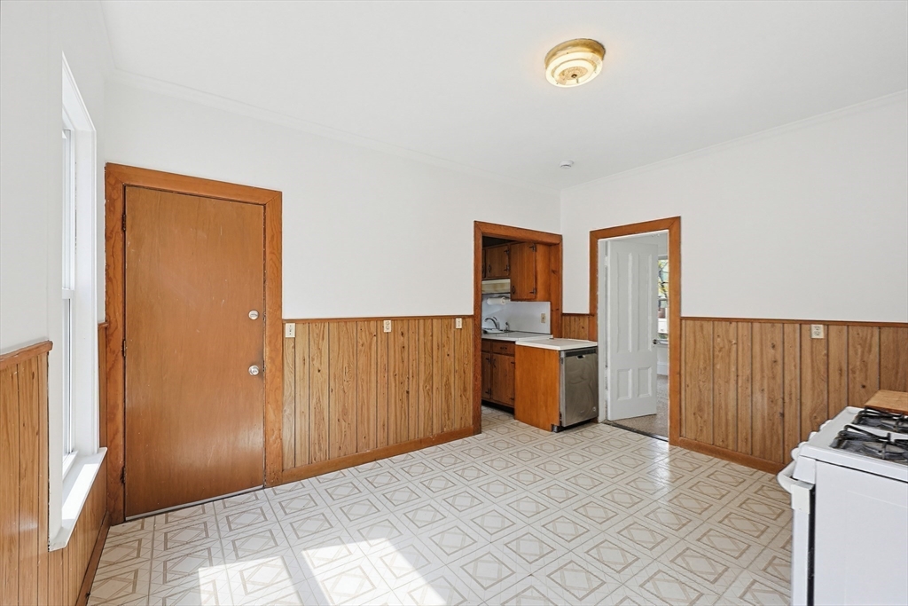 32 Stone Ave, Somerville, MA Photo #22
