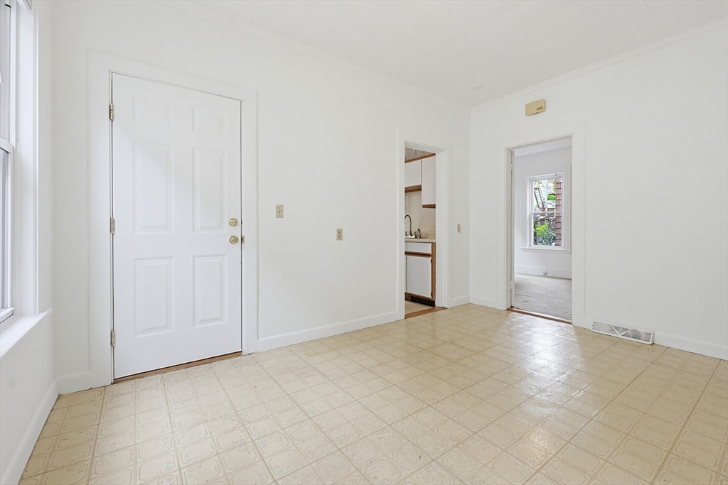 32 Stone Ave, Somerville, MA Photo #11