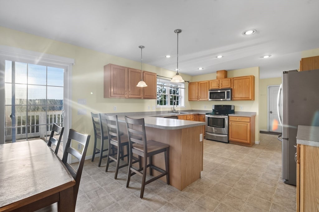 36 Mcintyre Rd, Oxford, MA Photo #11