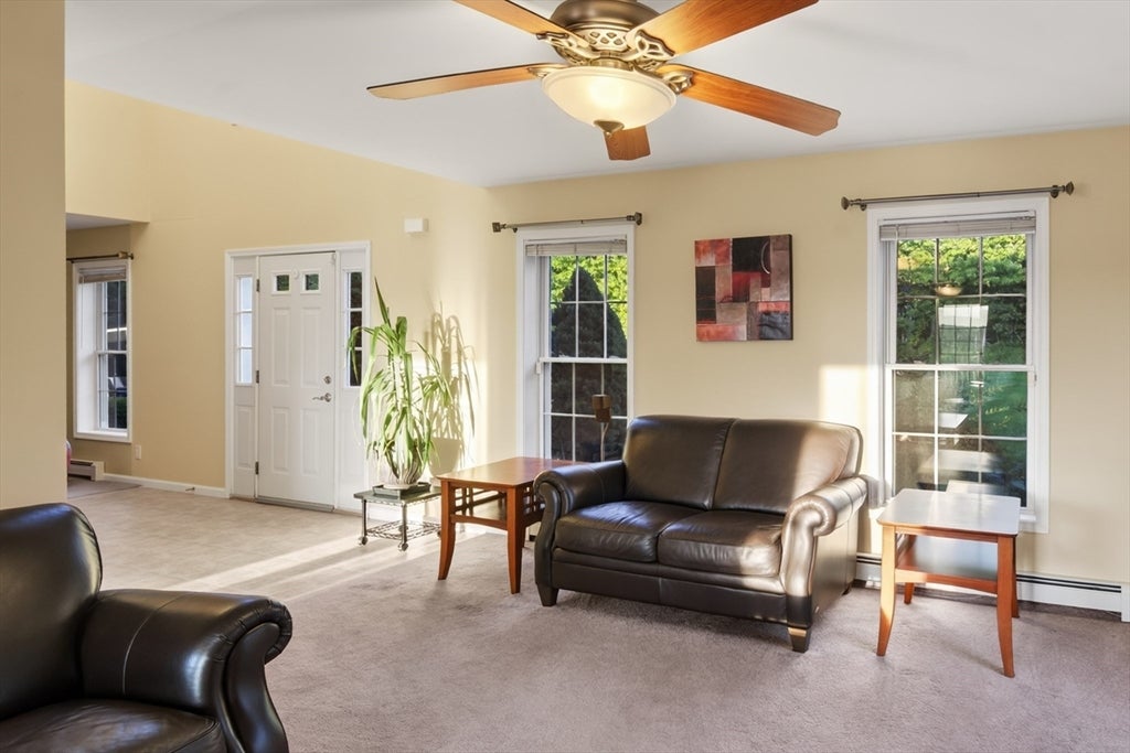 36 Mcintyre Rd, Oxford, MA Photo #14