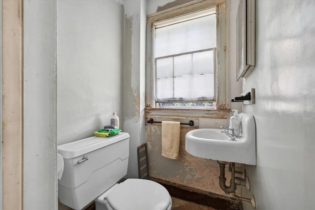 25 Leland Rd, Brookline, MA, 25 Leland Rd, Brookline, MA Photo #12