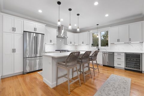 Photo of 41 Lowell St, Woburn, MA 01801 (MLS # 73472600)