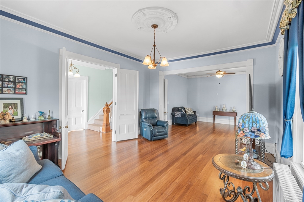 41 Edwards St