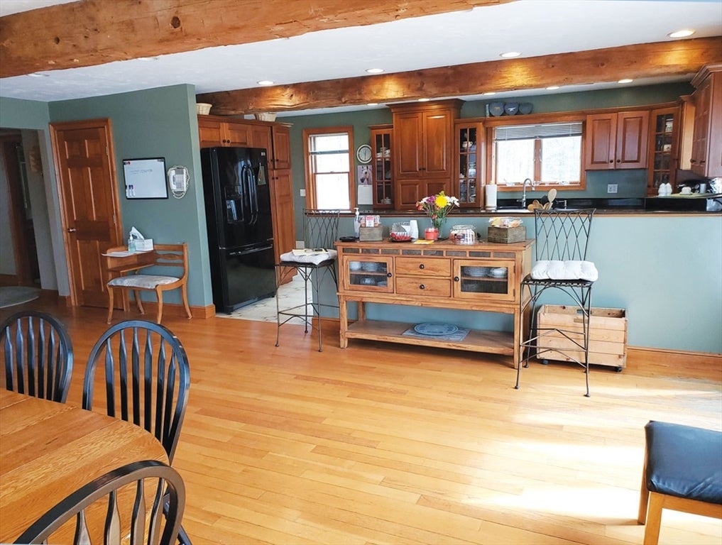 64 Arch St, Westborough, MA, 01581, USA, 6 Bedrooms Bedrooms, ,3 BathroomsBathrooms,Residential,Active,64 Arch St,73538321
