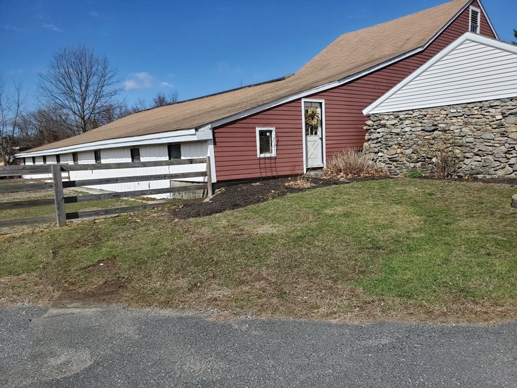 64 Arch St, Westborough, MA, 01581, USA, 6 Bedrooms Bedrooms, ,3 BathroomsBathrooms,Residential,Active,64 Arch St,73538321