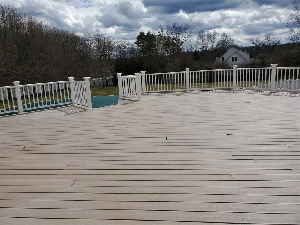 64 Arch St, Westborough, MA, 01581, USA, 6 Bedrooms Bedrooms, ,3 BathroomsBathrooms,Residential,Active,64 Arch St,73538321