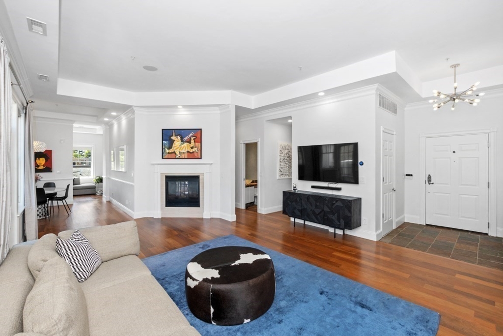 640 Hammond Street 301