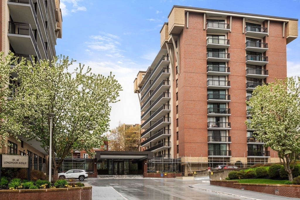 50 Longwood Ave 212