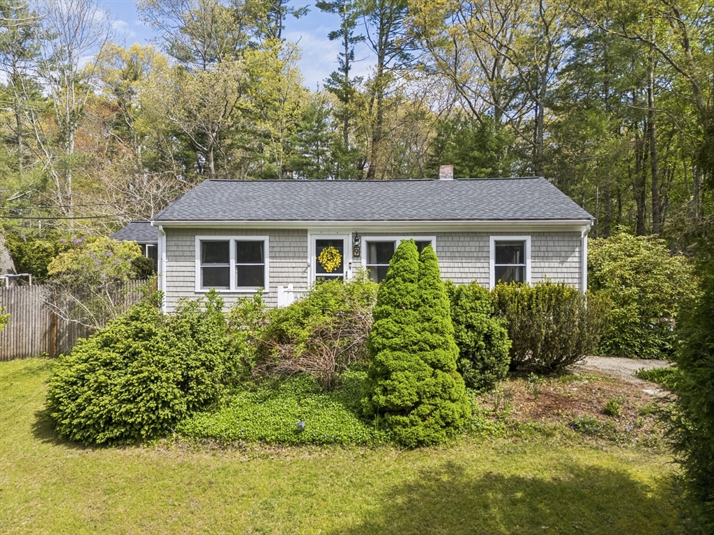 Photo: 9 Mill St, Pembroke, MA