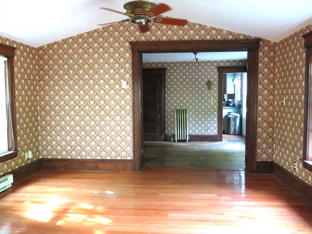 187 High St