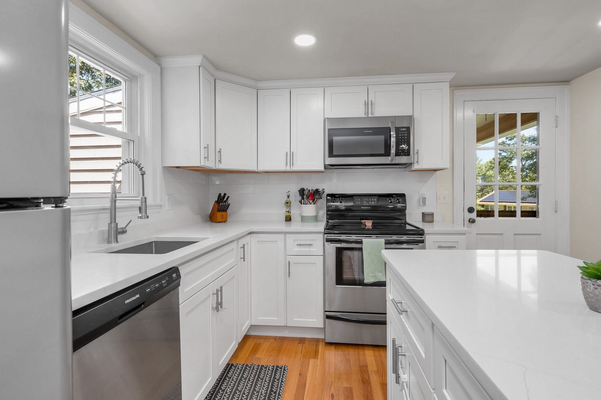 13 Cedar St, Chelmsford, MA Photo #7
