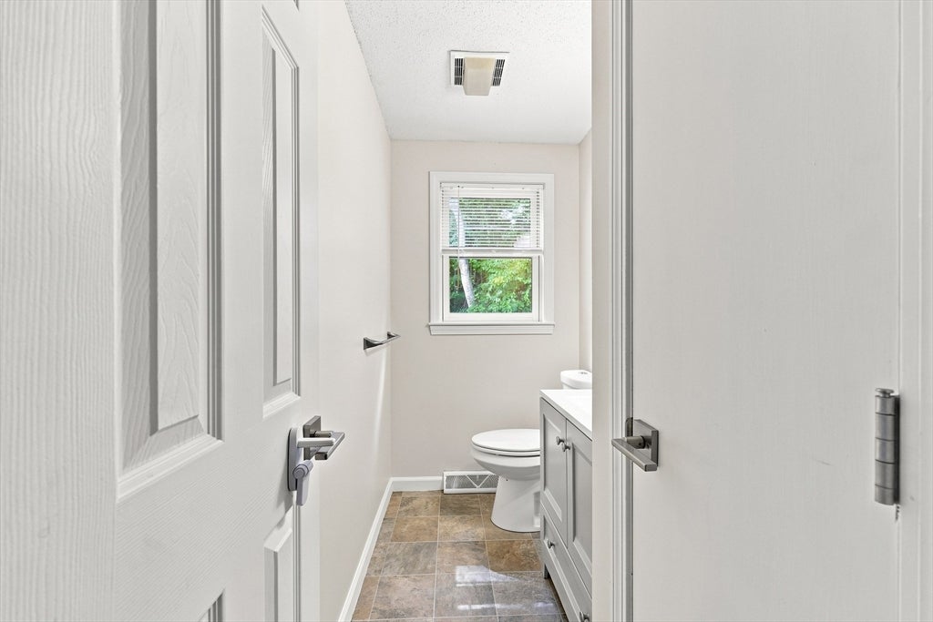 720 Russell Rd #C, Westfield, MA, 720 Russell Rd #C, Westfield, MA Photo #20
